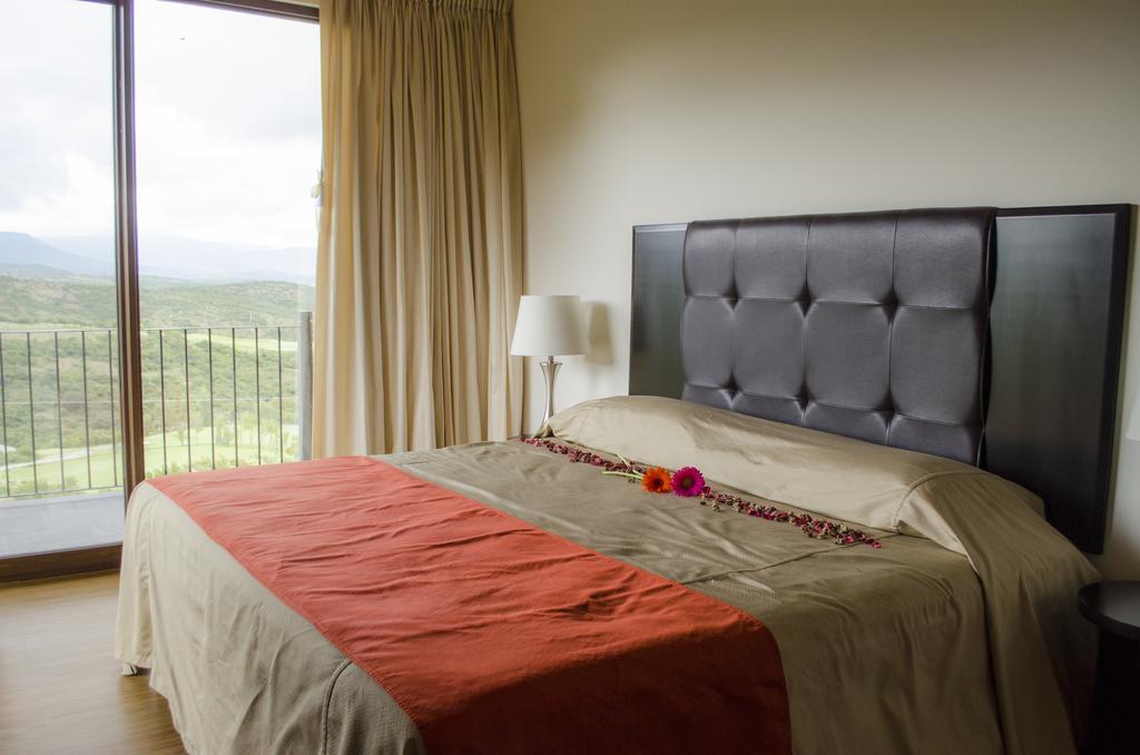Villaseca Hotel Spa Golf Leon Ruang foto